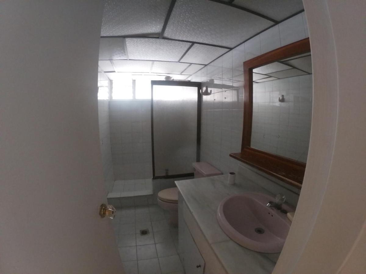 Le VI Hostal Медельин Экстерьер фото