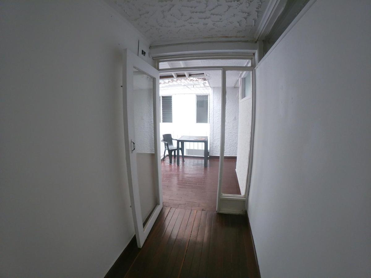 Le VI Hostal Медельин Экстерьер фото